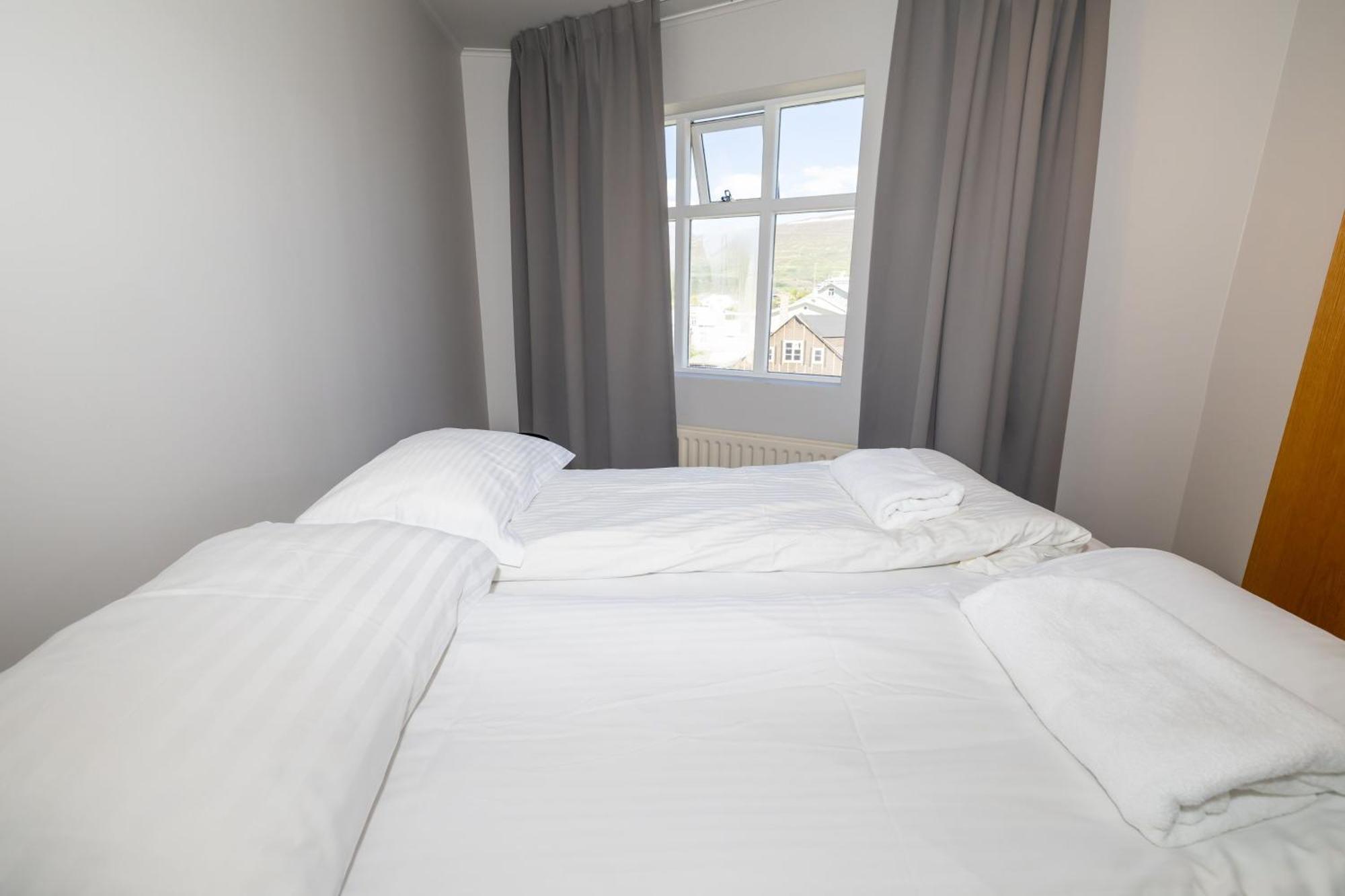 Steinaskjol Apartments 아퀴레이리 외부 사진