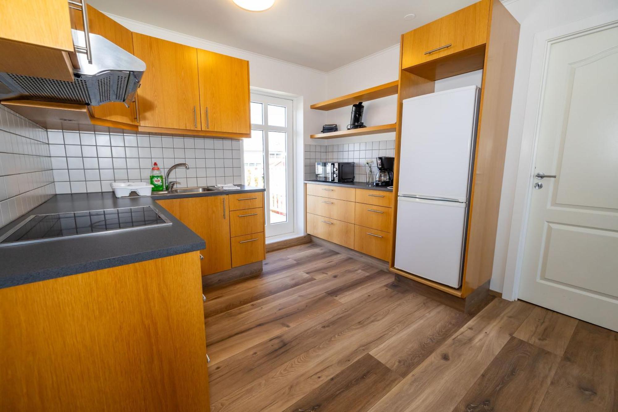 Steinaskjol Apartments 아퀴레이리 외부 사진