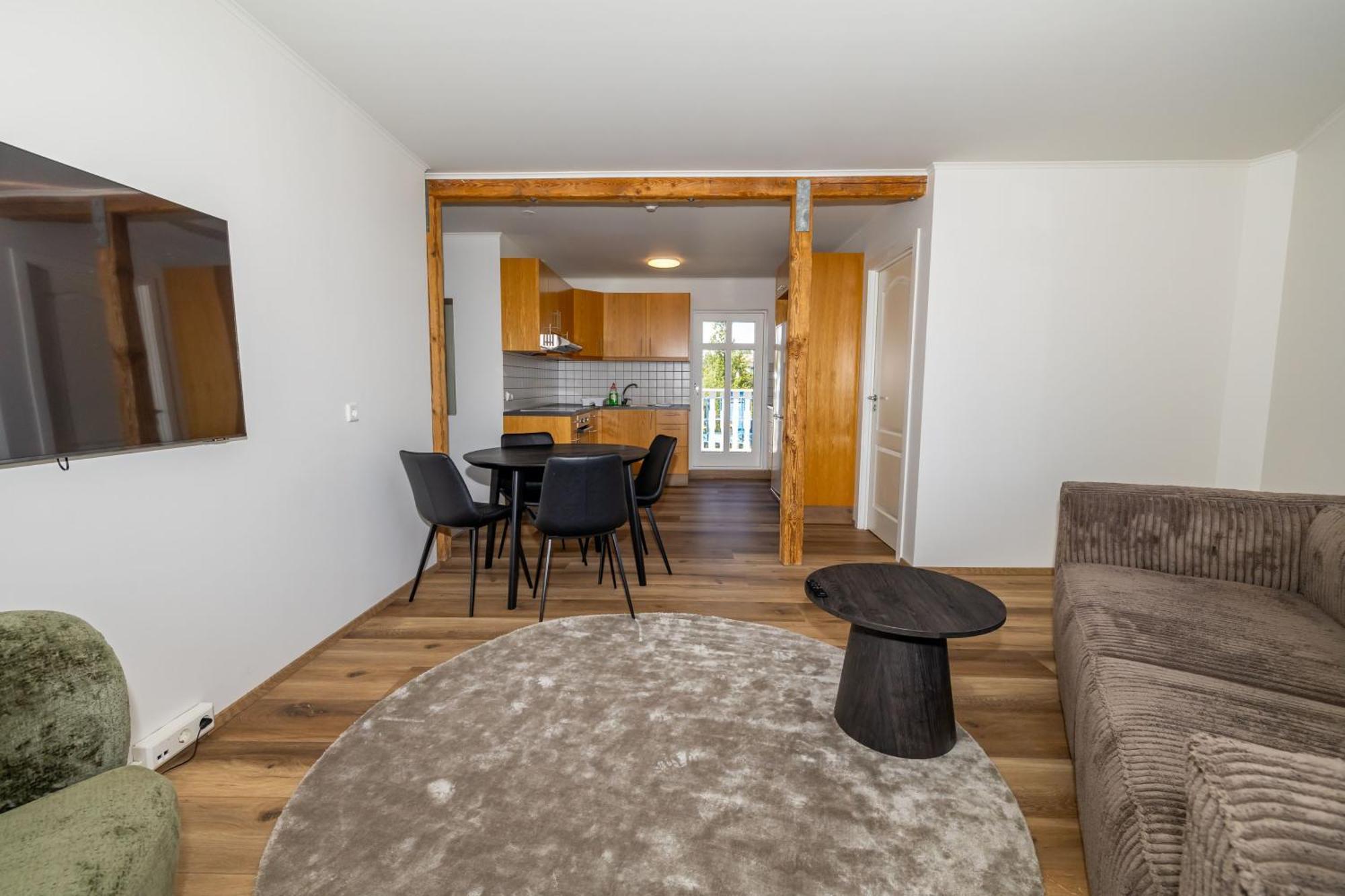 Steinaskjol Apartments 아퀴레이리 외부 사진