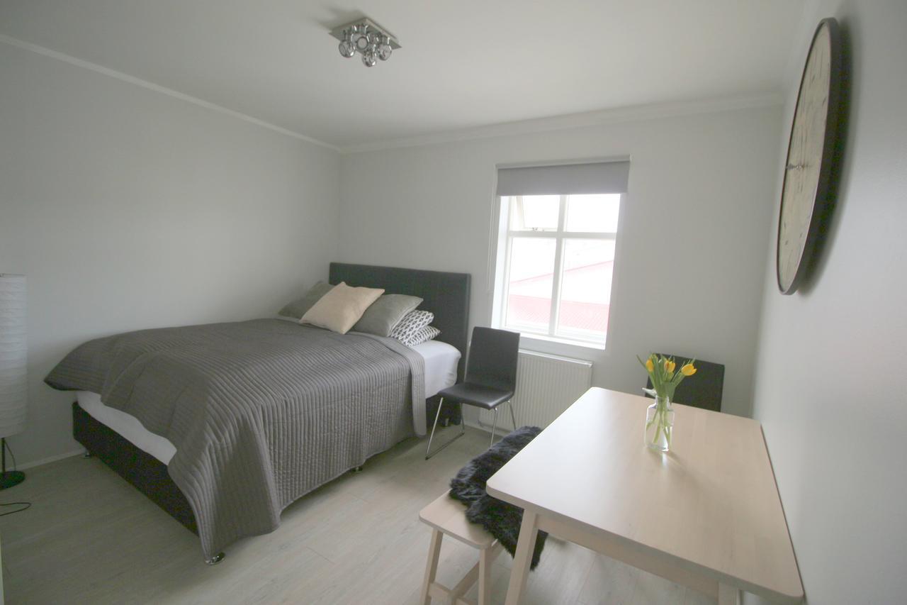 Steinaskjol Apartments 아퀴레이리 외부 사진